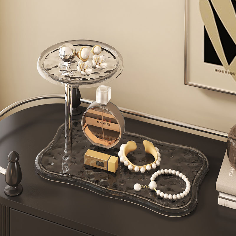 Гоёл чимэглэлийн тавиур