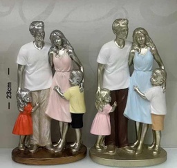 [81536] 66046 гэр бүлээрээ зогсож байгаа 4